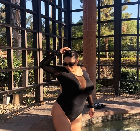 realroses actriz libre foto