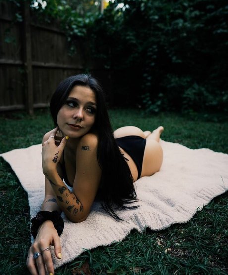 Sydneyyscarberryy modelo desnuda archivo