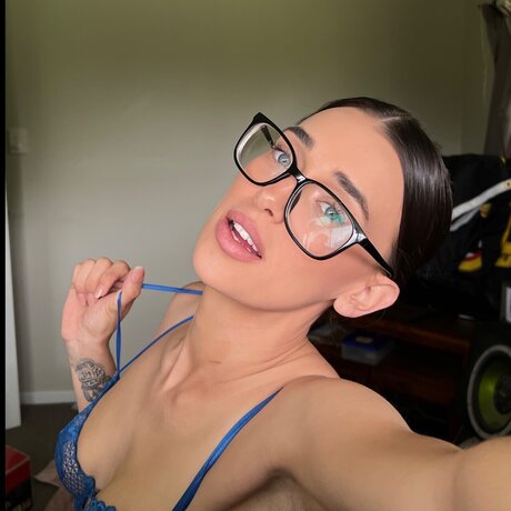 Tahls_ nude actress photos
