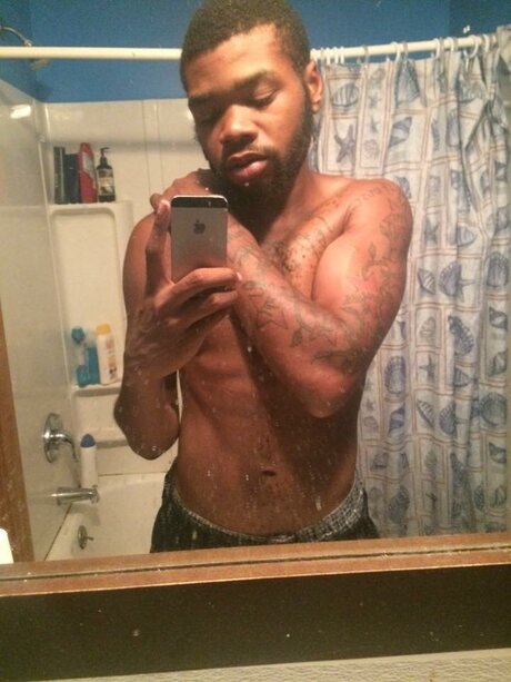 BenFrank nudes model pictures
