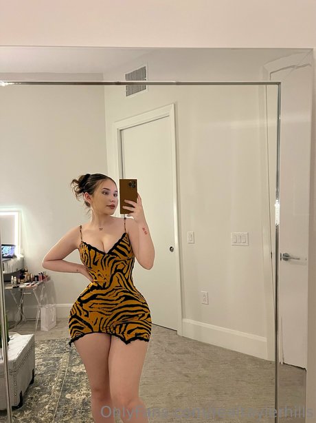 Tayler Hills star érotique galerie