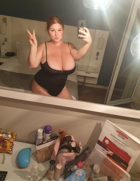 Alena Ostanova modelo hd foto