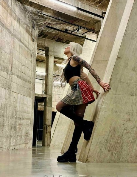 Sindy Day estrella superior imagen