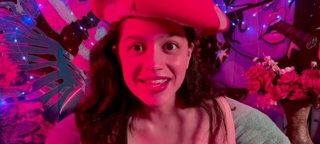 Angelica ASMR modelo superior galería