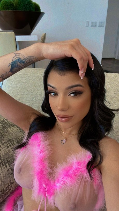 Savannah Sixx belle étoile photos