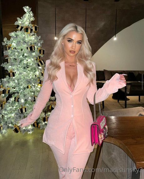 Madisun Sky star du sexe image