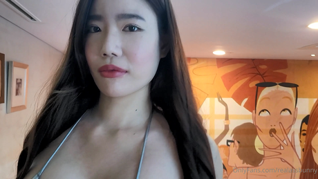 Real ass bunny joli modèle archive