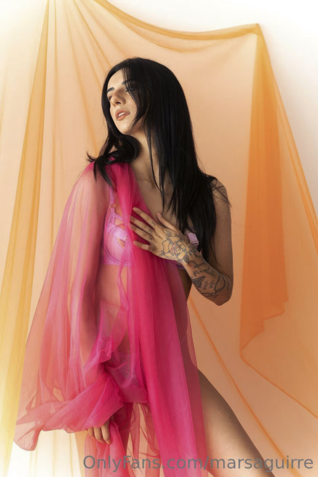 Mars Aguirre mannequin photos