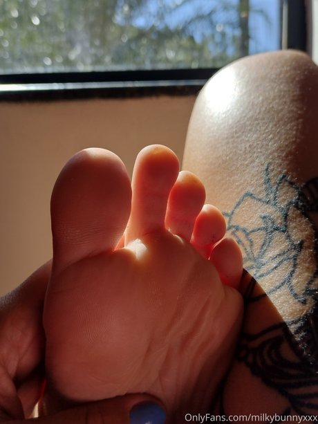 Hairy Angela actrice chaude des photos