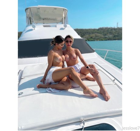 Jesslove7 étoile adulte photos