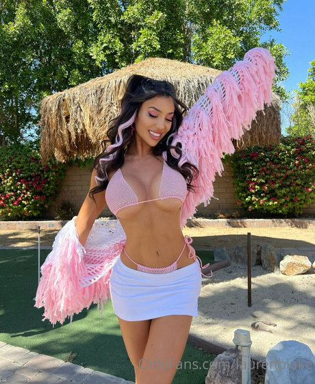 Lauren Blake actrice de nus archive