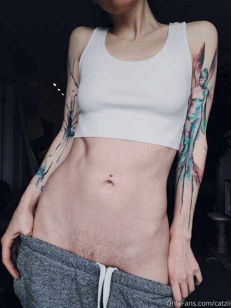 Catziilla star du porno img