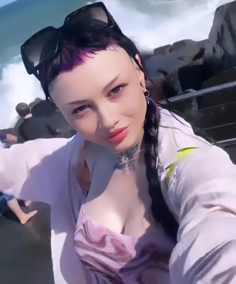 Zheani modelo mejor imágenes