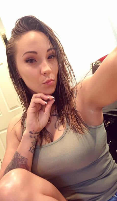 Sasha Foxxx modèle artistique photo