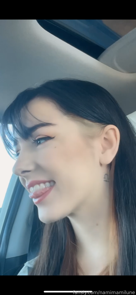 Nami Mami Lune estrella porno del sexo imagen