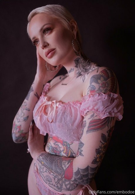 Embodoe actriz de desnudos foto