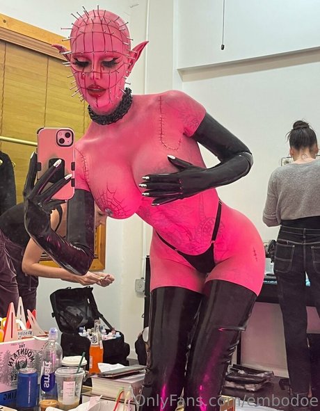 Embodoe modèle artistique galerie