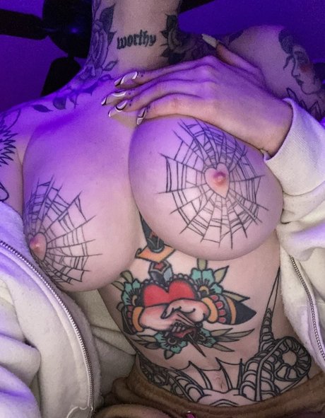 Embodoe pretty pornstar images