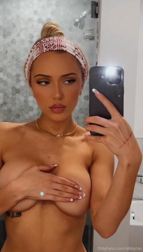 Abby Rao arte estelar archivo