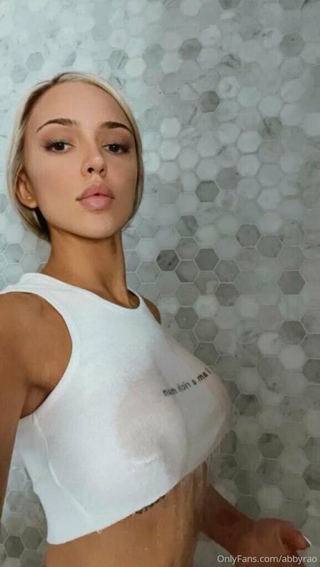 Abby Rao modèle porno images