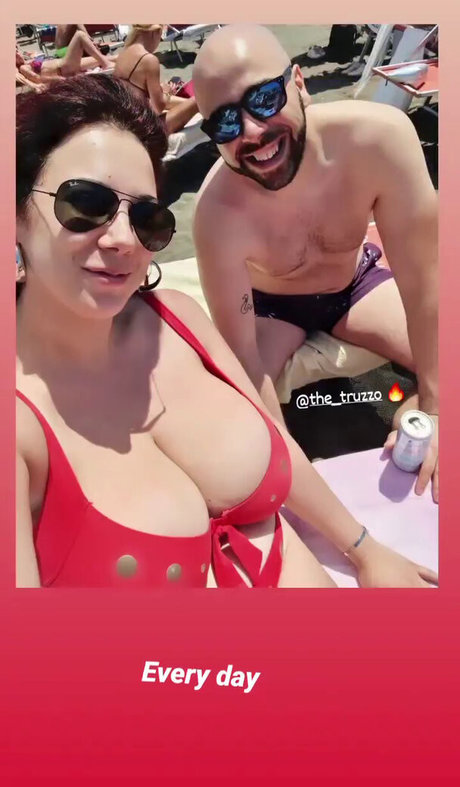 princygiuls actriz porno foto