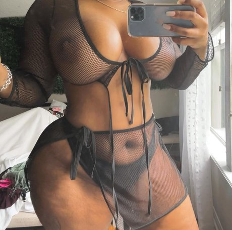 MsixElaaVip pornstar pretty photo