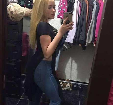 stephanie scarleth star du porno chaude photo