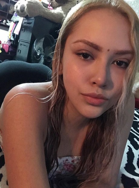 stephanie scarleth modelo bonita galería