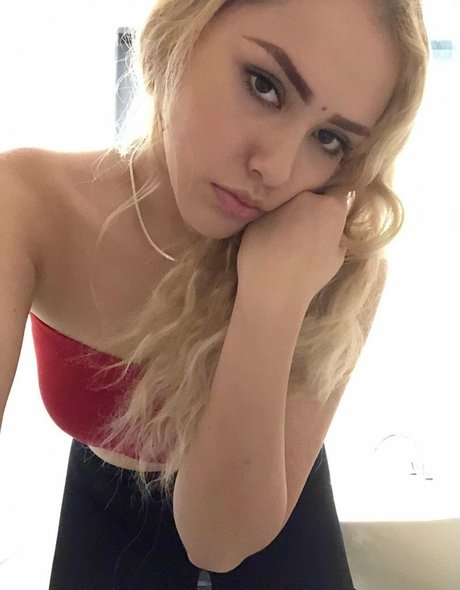 stephanie scarleth porn actress pictures