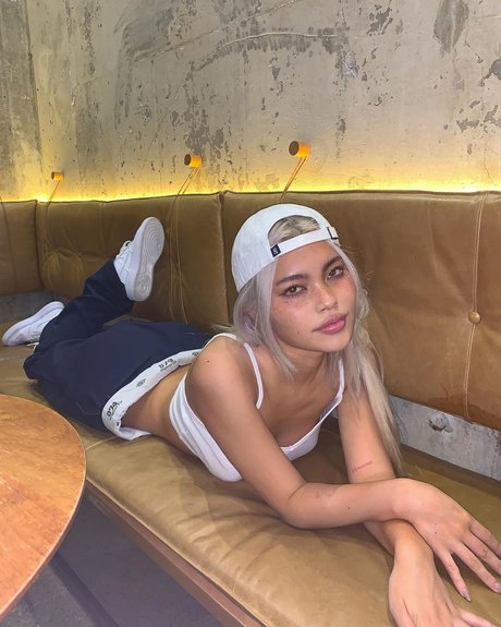 diakimeko estrella porno atractiva galerías