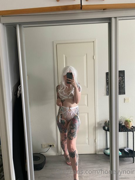 Honeyy Noir modelo de arte imagen