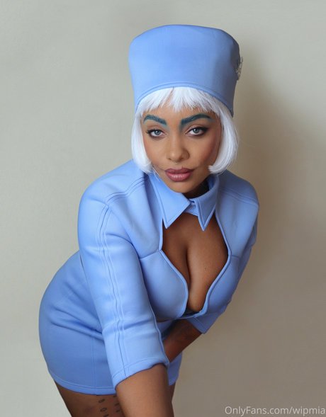 Mia Marion actriz atractiva foto