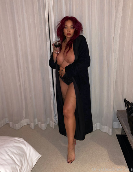 Mia Marion art star du porno images