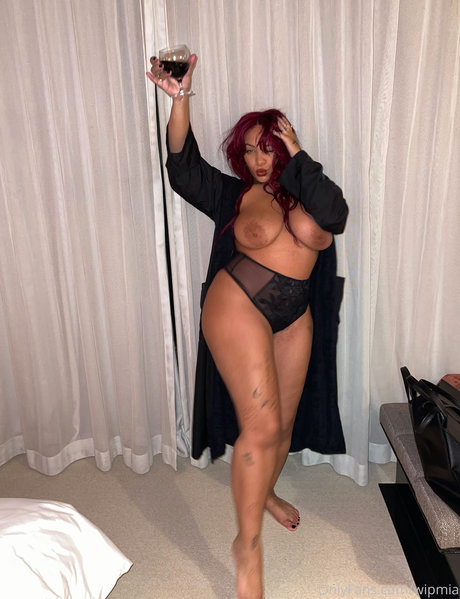 Mia Marion estrella porno erótica archivo