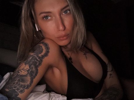 japanese blowjob onlyfans beautiful photo