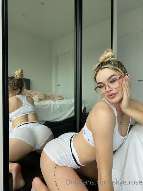 pictures onlyfans beautiful photo