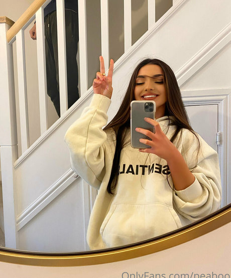 Peaboo nus étoiles images