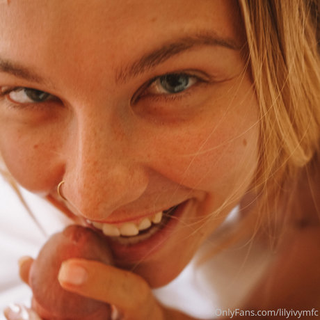Lilylvy star exclusive photos