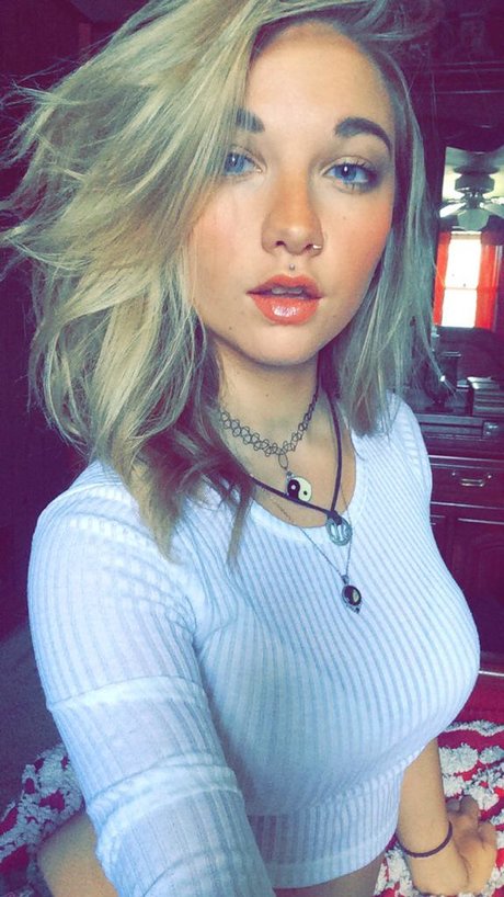 Lilylvy xxx actress images