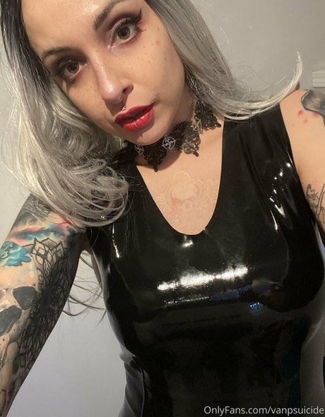 vanpsuicide bonita estrella porno galerías