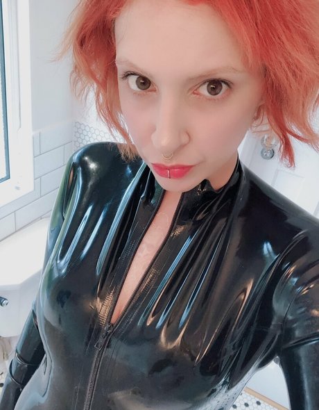 vanpsuicide star exclusive images