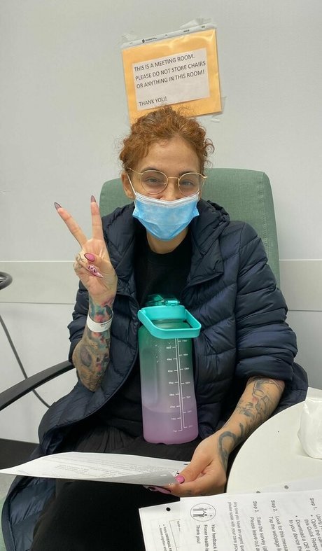 vanpsuicide belle actrice img