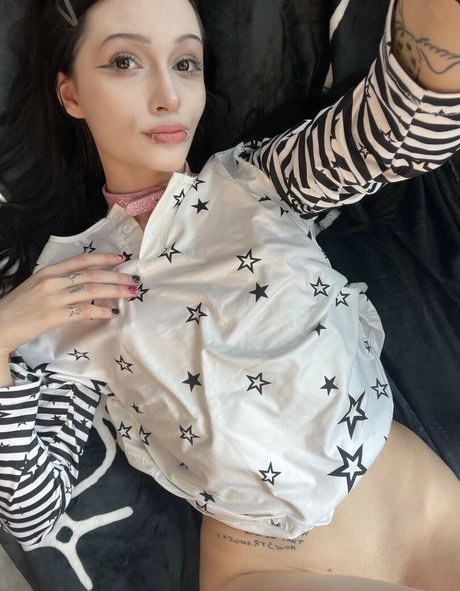 Ady Dark modèle de sexe photo