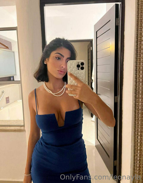 leonayla modelo desnudos recopilación