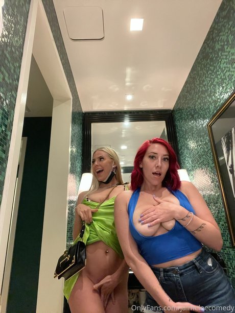 Jaime Lee Simmons modèle exclusif photo