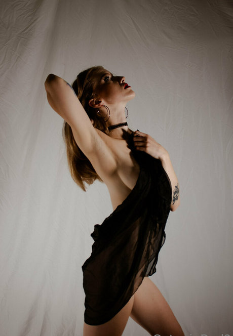 Octavia Red jolie actrice image