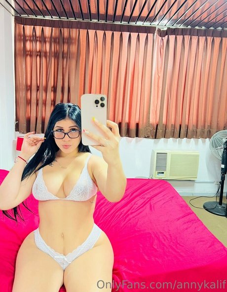 annykalif star du porno adulte photos