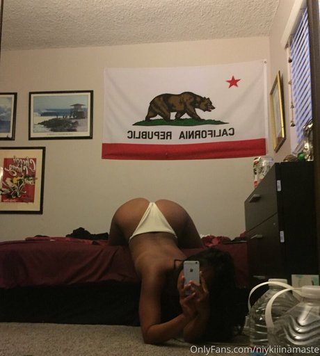 Niykiii Namaste bonita estrella galerías