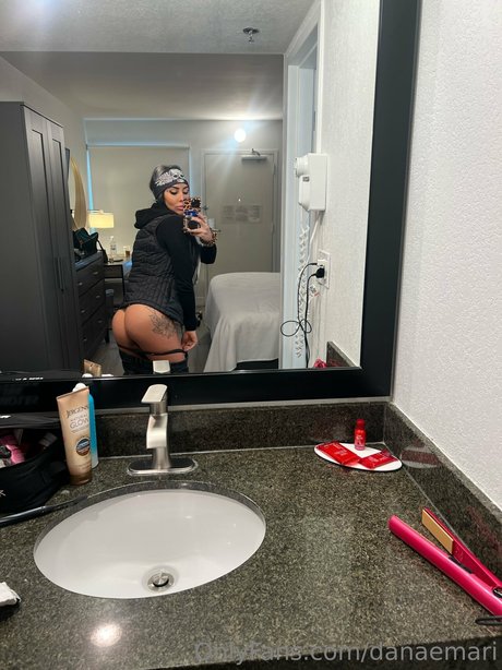 Danae Mari sexo estrella porno imagen