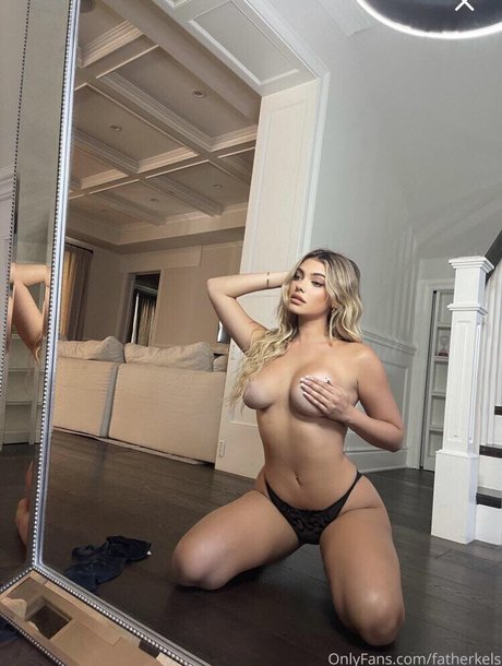 Kelsey Calemine nude actress gallery